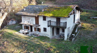 CHALET DA RISTRUTTURARE CON TERRENO